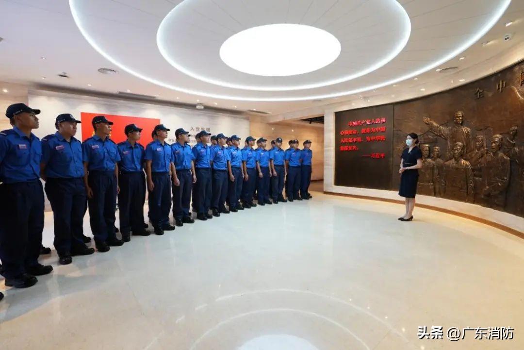全面解读—从历史到未来的变迁，看懂这版全息资料的奥秘2021香港正版资料免费大全2021年下载