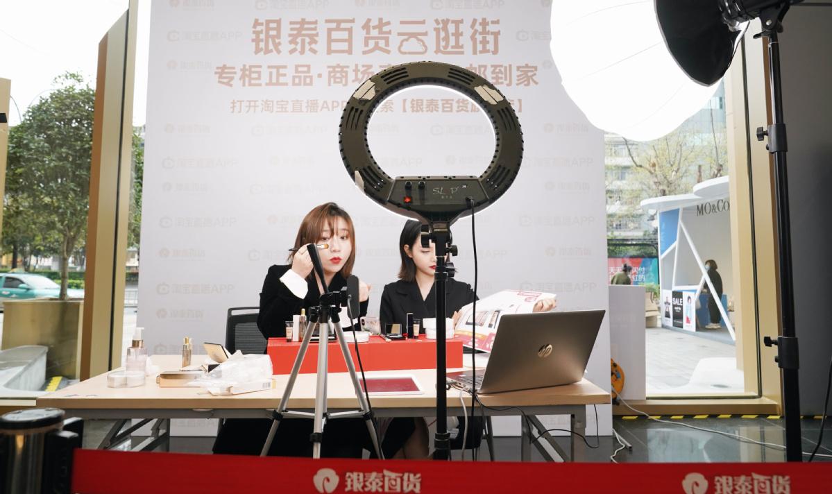 导购招聘，打造专业销售团队，提升品牌价值服装导购招聘
